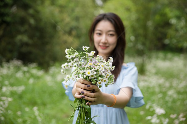 Qin Miao Miao breathed a great sigh of relief.