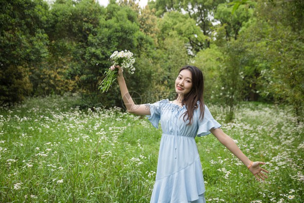 YuTingChuan smell speech heart looked at her micro red eye weeks and mei facial features a soft didn’t refute her words but nodded is my slip of the tongue is really I beg you now this home should be the master and you